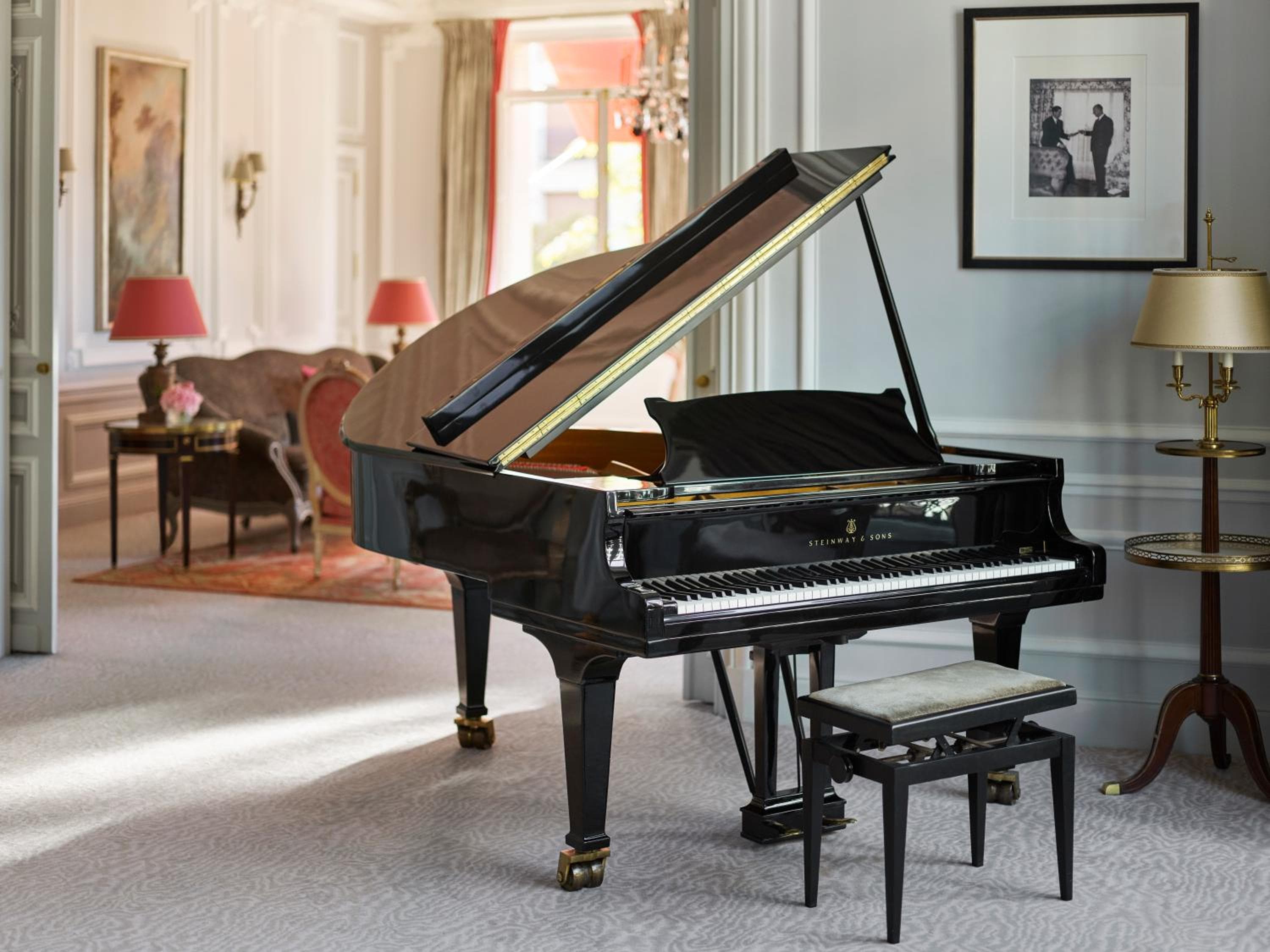 Hôtel Plaza Athénée - Dorchester Collection 5