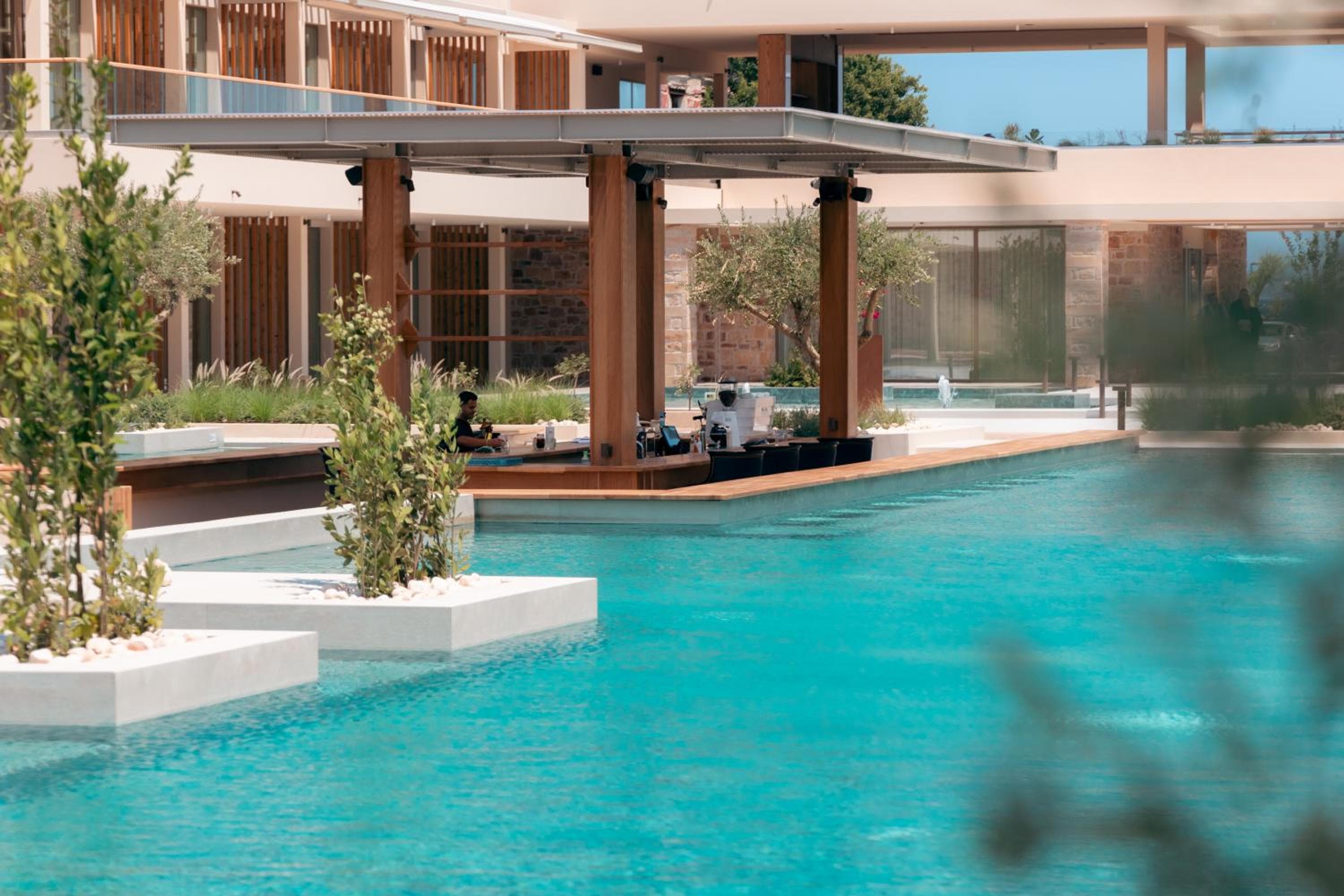 Royal Pearl Island Chios Hotel and Spa 4