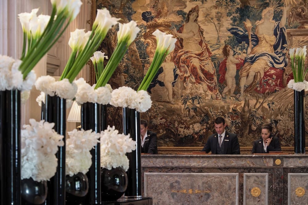 Four Seasons Hotel George V 5